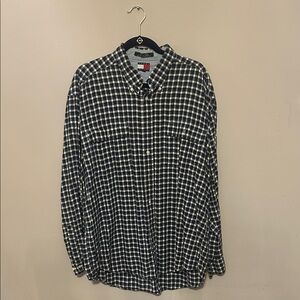 Tommy Hilfiger Men's Navy and White Plaid Shirt